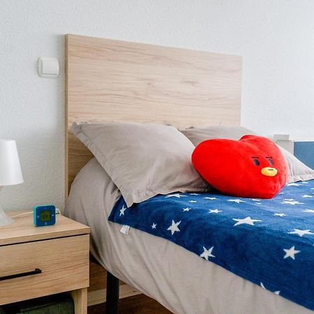 Micampus Logrono Student Residence Bagian luar foto