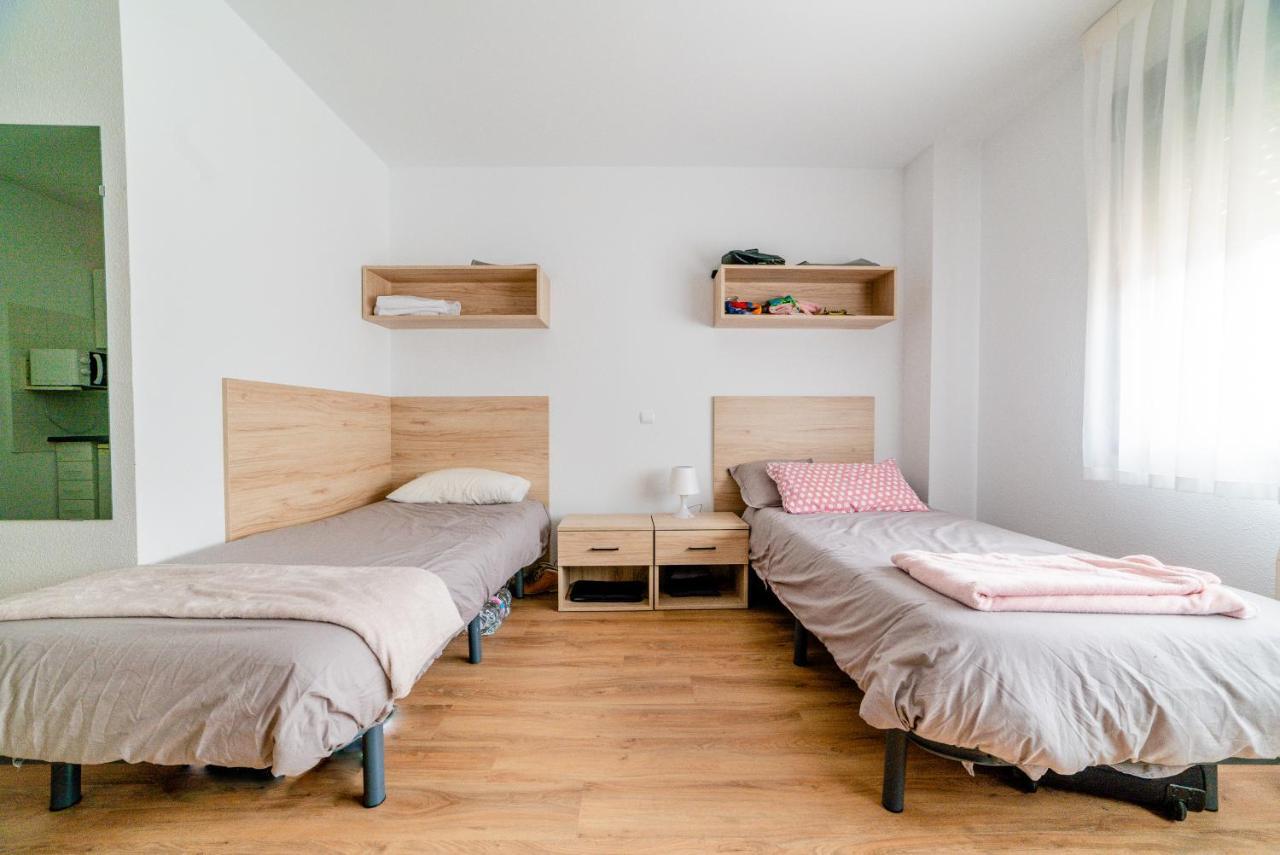 Micampus Logrono Student Residence Bagian luar foto