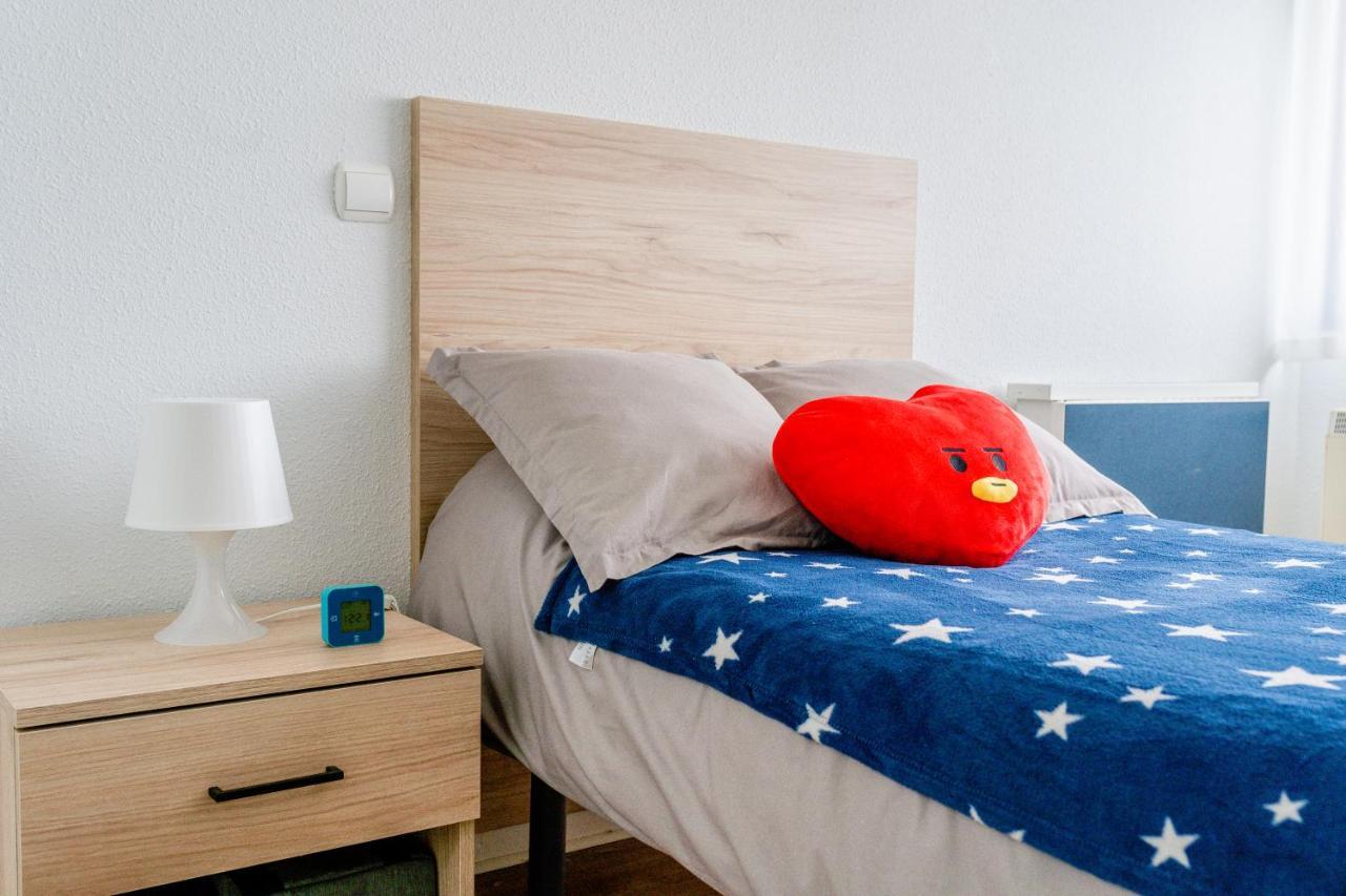 Micampus Logrono Student Residence Bagian luar foto