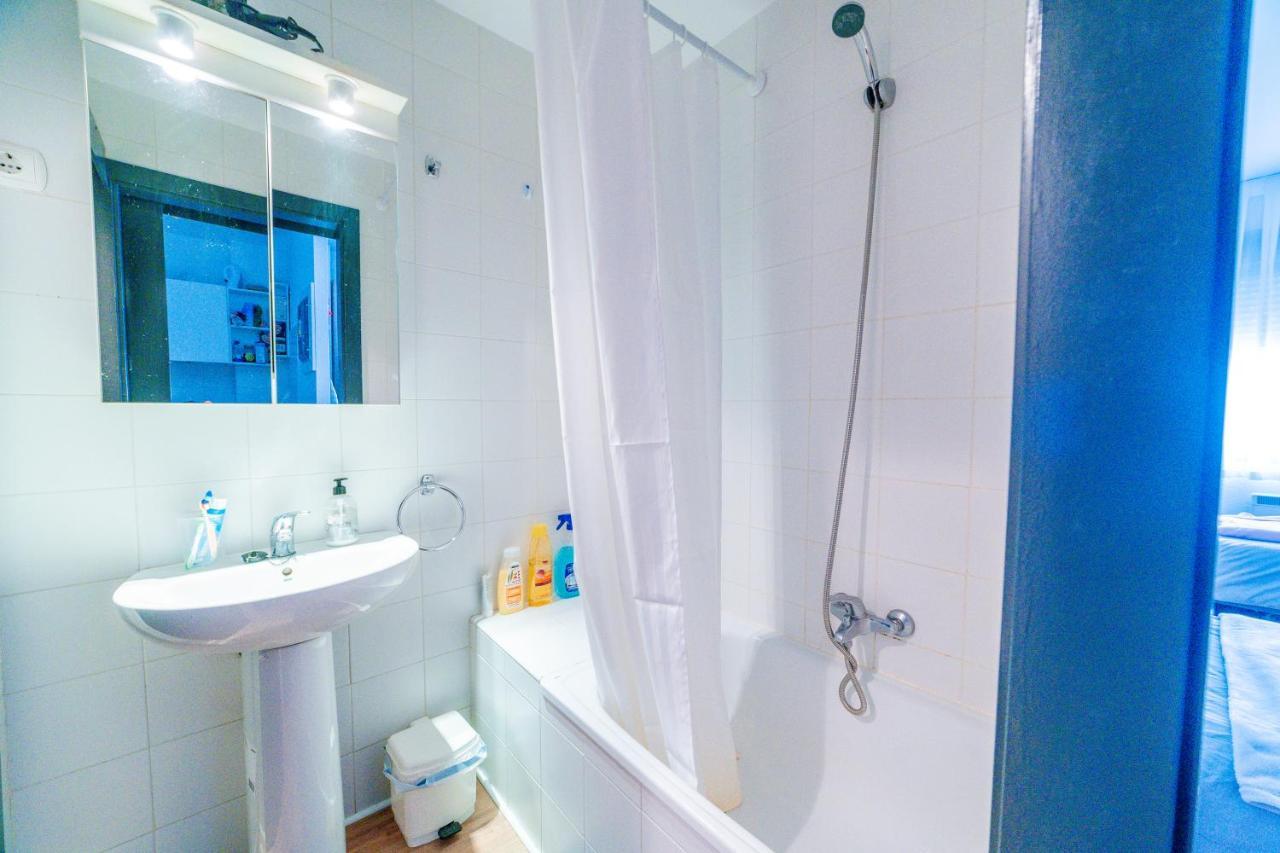 Micampus Logrono Student Residence Bagian luar foto